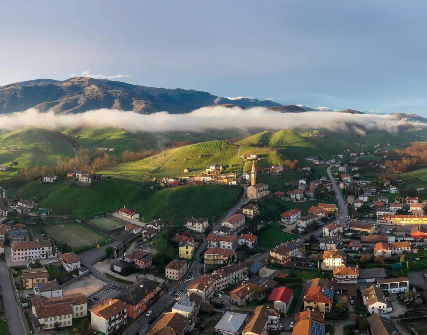 A Casa Di Amici Villa Vidor Eksteriør bilde